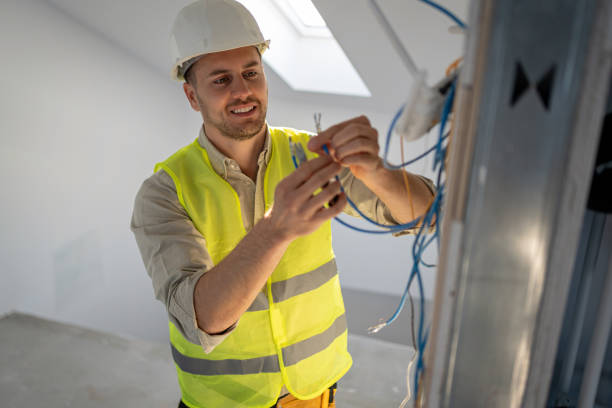 Best Local Electrician Companies  in Topeka, KS